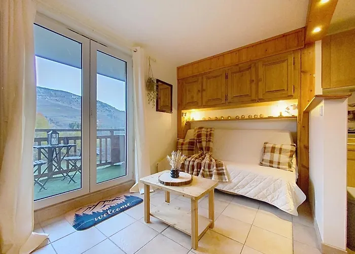 Le - Aux Pieds 4-5 Personnes 1800 Apartment